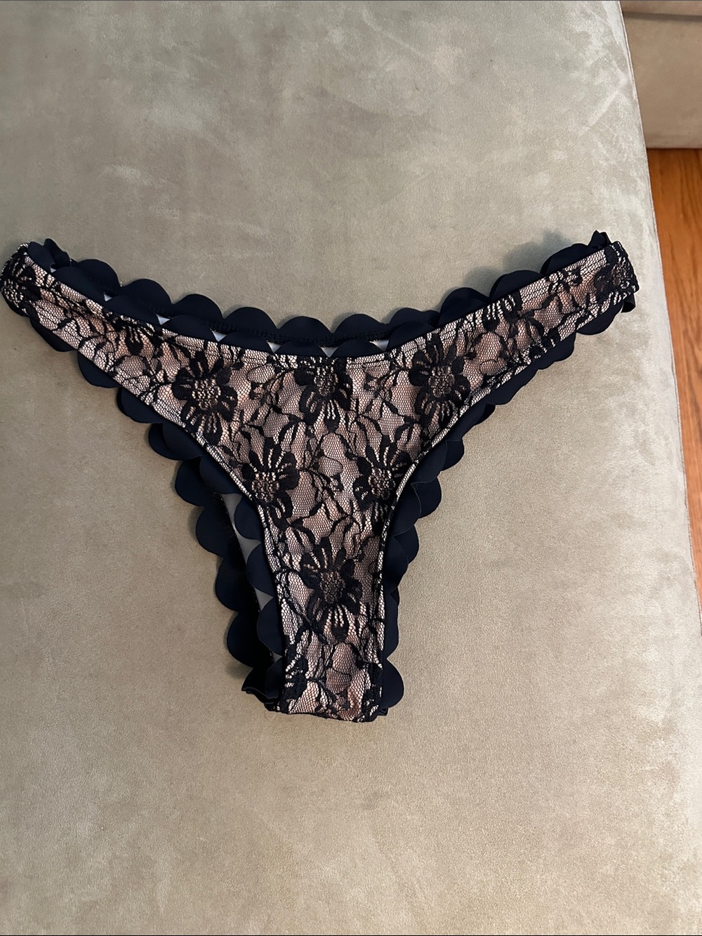 Lace bikini bottoms